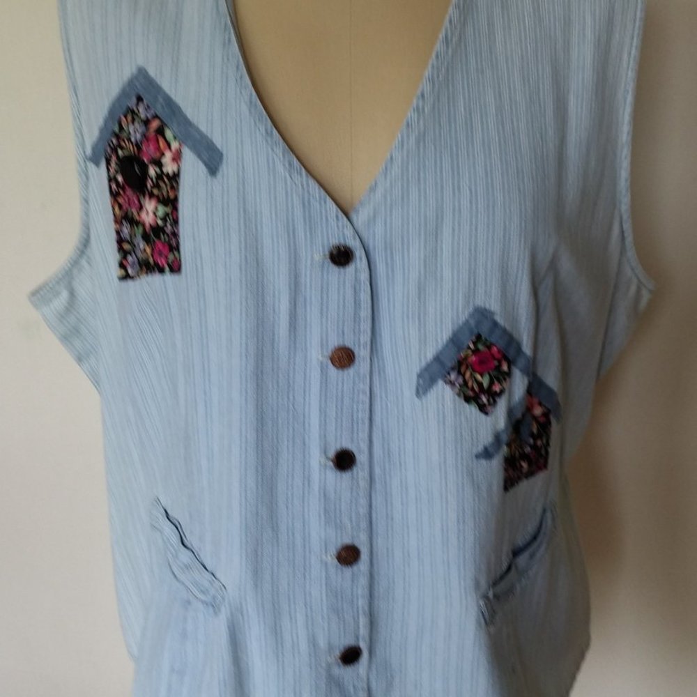 Gloria Vanderbilt Blue Jean Vest Top Birdhouses 2X - Picture 9 of 9